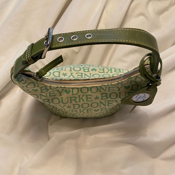 NWT Dooney & Bourke Monogram Hearts and Stars Adjustable Hobo Shoulder Bag - Picture 3 of 16